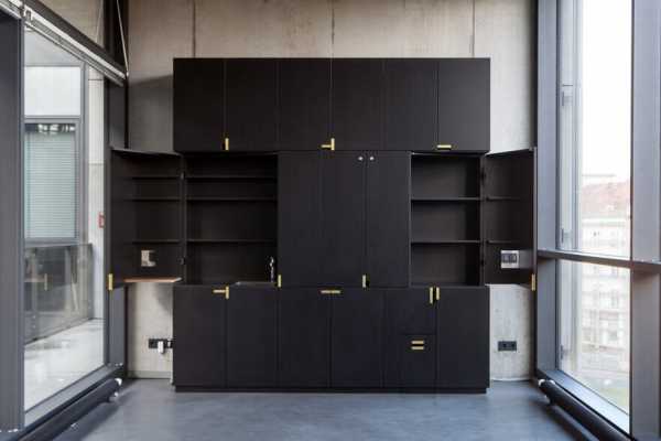 Office in Black Box Office / ALLENKAUFMANN