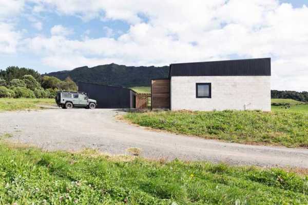 Karioi Retreat / Red Architecture