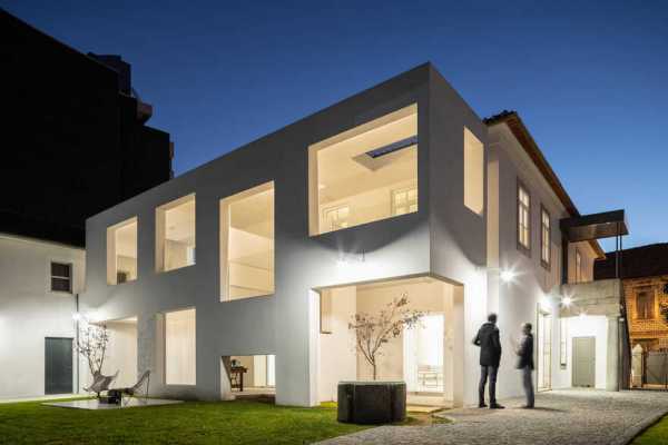 Casa Na Maia, Portugal / Adoff Arquitectos