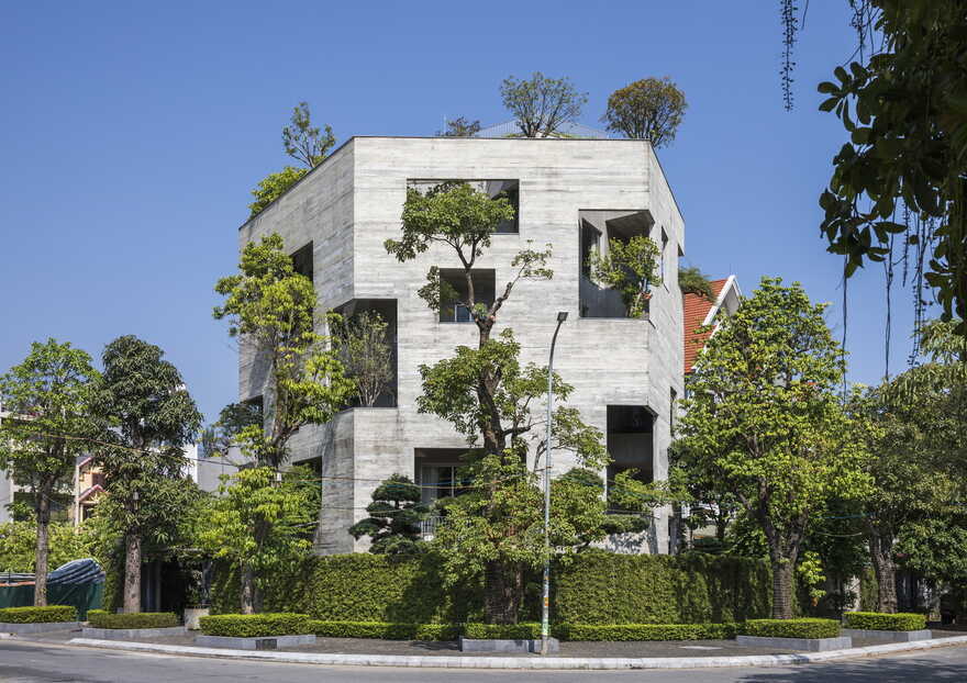 Ha Long Villa / Vo Trong Nghia Architects