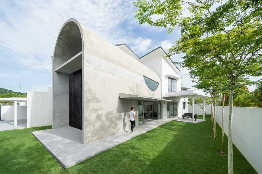 Bewboc House, a Suburban Terrace House in Kuala Lumpur by Fabian Tan