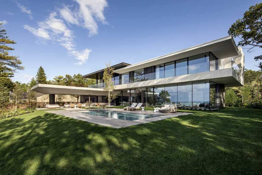 SAOTA Designs Canadian Home on the Banks of Lake Huron