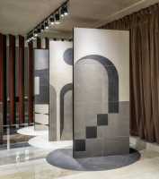 Bespoke Romance Showroom by Paolo Cesaretti Arch