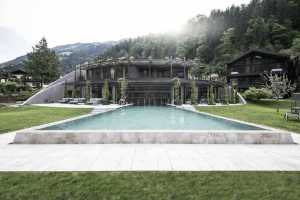 Apfelhotel Torgglerhof by noa* network of architecture