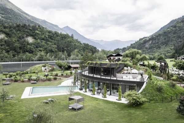 Apfelhotel Torgglerhof by noa* network of architecture