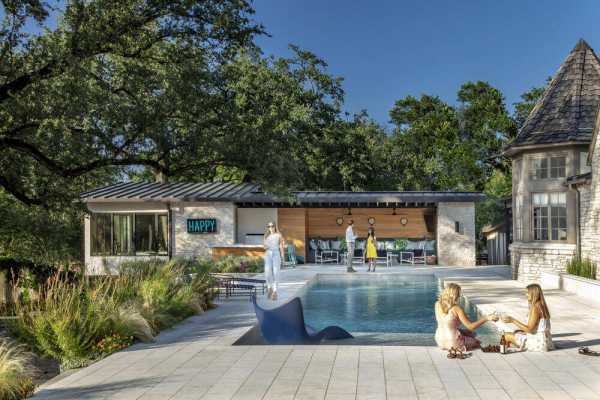 Matt Fajkus Architecture Redesigned the Back Yard of this Existing 1933-Vintage Historical House