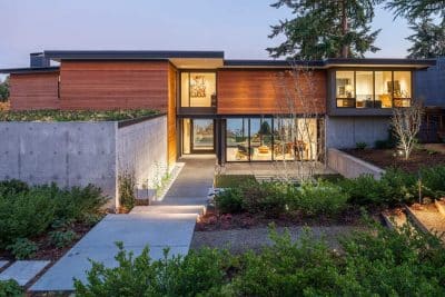Boomerang House / DeForest Architects