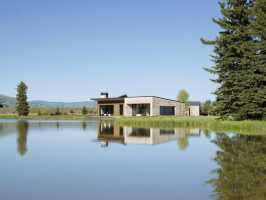 Lefty Ranch by Carney Logan Burke Architects