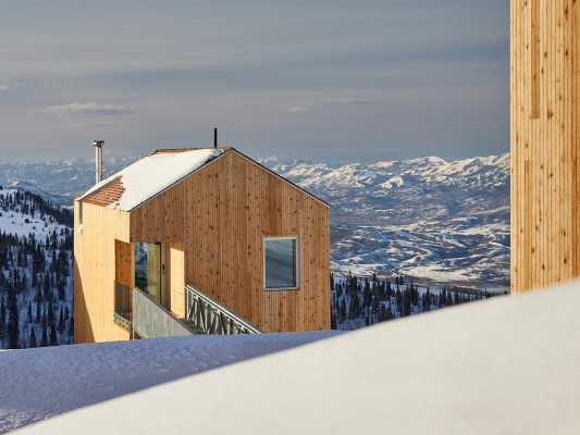 Summit Horizon Neighborhood by MacKay-Lyons Sweetapple Architects