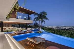 Hillside Home in Los Angeles by SAOTA