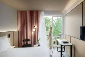 Rooms Remodeling in Azoris Royal Garden Hotel by box: arquitectos