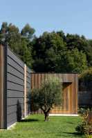 Modern Reinterpretation of the Traditional Portuguese House with a Gable Roof