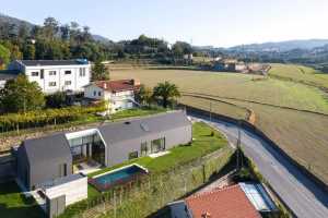 Modern Reinterpretation of the Traditional Portuguese House with a Gable Roof