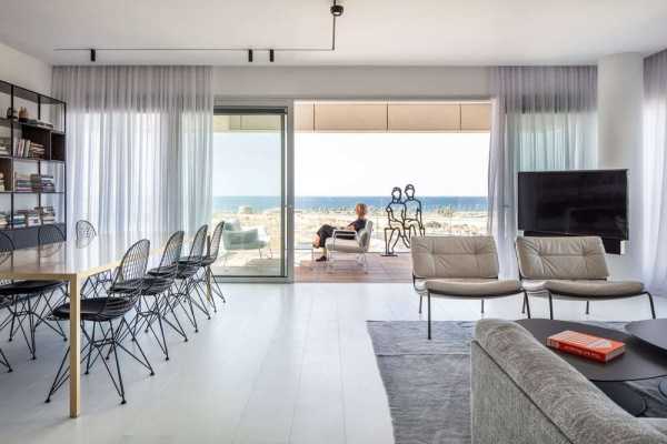 Light and Airy Residence with Sea Views in Israel