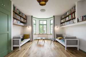 Reconstruction of a Three-Storey Villa for Co-Living of Three Families