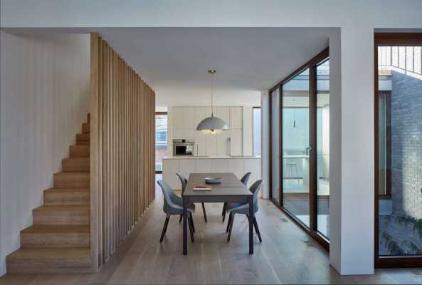 Berri House by Microclimat Architecture