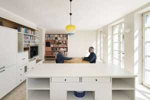 Reconstruction of a Three-Storey Villa for Co-Living of Three Families