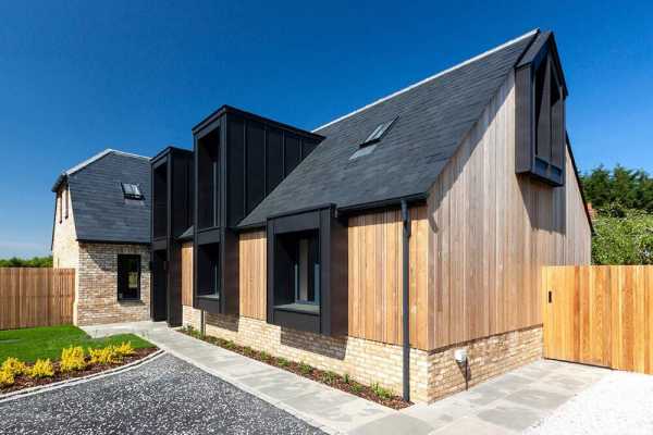 Handpost Farm, Warfield by rjha Architects