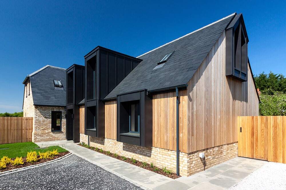 Handpost Farm, Warfield by rjha Architects