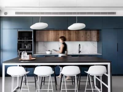 Lagoon Apartment by Shir Shtaigman