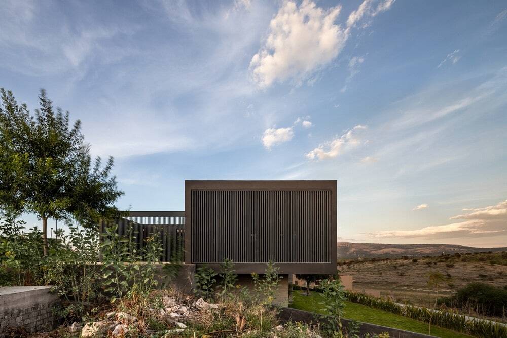 Shoemaker House by Jaime Juárez R. Arquitecto