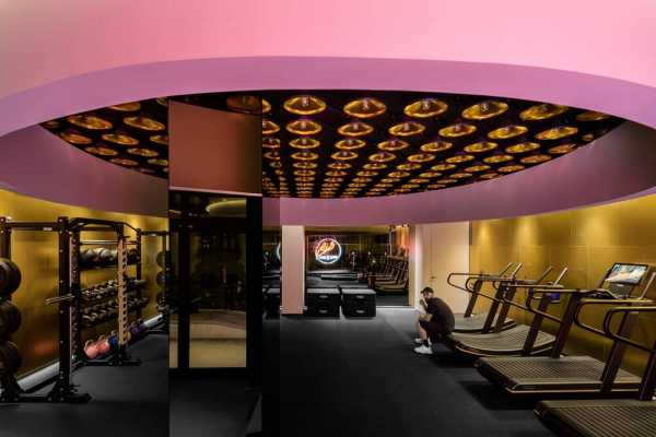 One2One Fitness Studio by ESQVTA