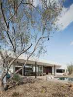 O-asis House in Phoenix, Arizona / The Ranch Mine