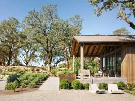 Blue Oaks Residence by Richard Beard Architects