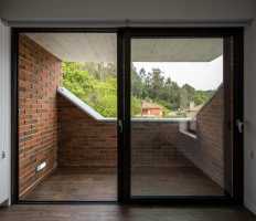 A House Inside a Ruin - Rehabilitation Project by Tiago Sousa