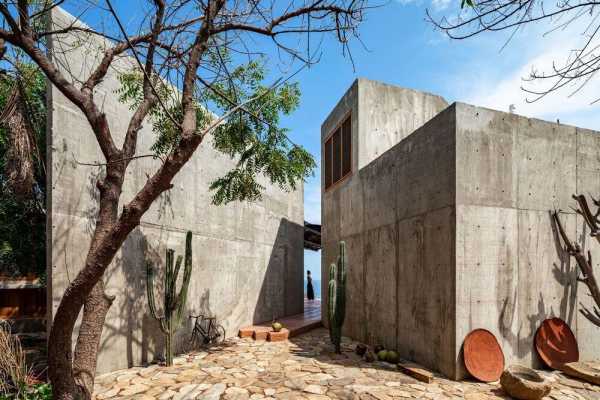 La Casa del Sapo by Espacio 18 Arquitectura