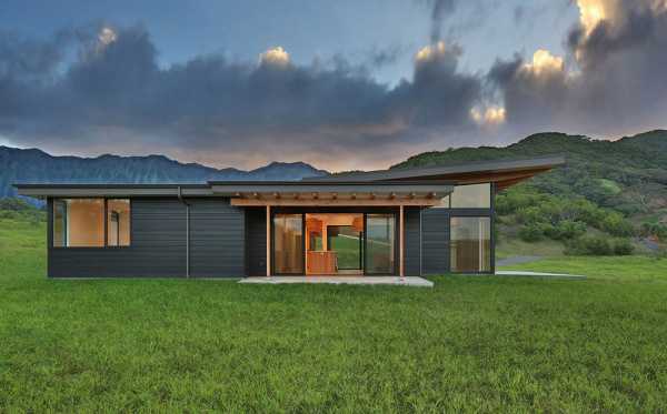 Hawaii Mauka Modern Residence