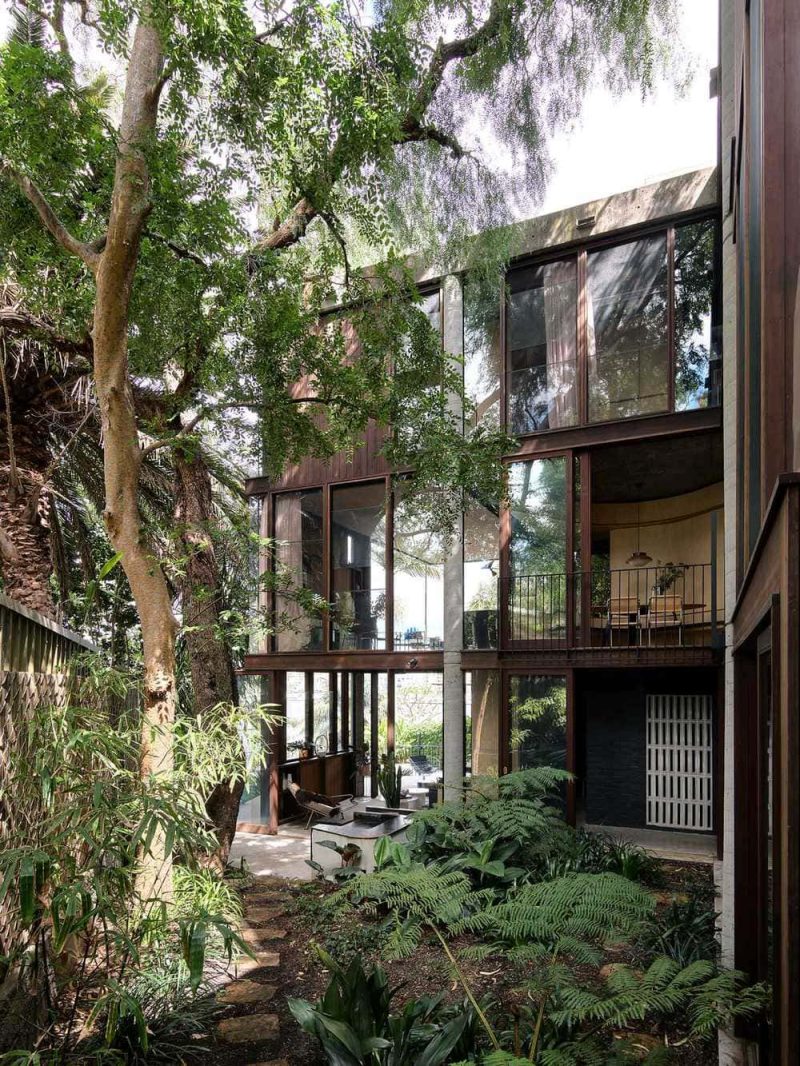 SRG House, Fox Johnston