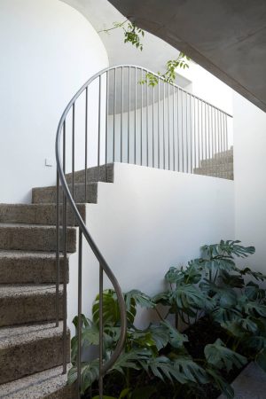 staircase, Sandcastle by Luigi Rosselli Architects