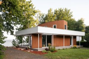 Chalet in Oka by Paul Bernier Architecte