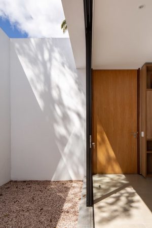 Park Way House by ARQBR