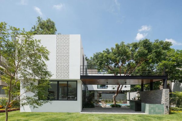 Casa La Blanca by Di Frenna Arquitectos