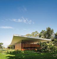 Asa House by Bernardes Arquitetura