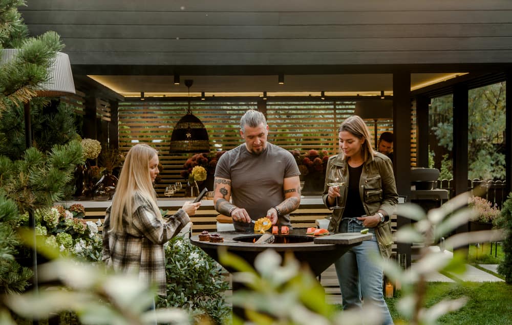 An Intimate Garden for a Culinary Blogger. Restyling of a Ready Land Plot