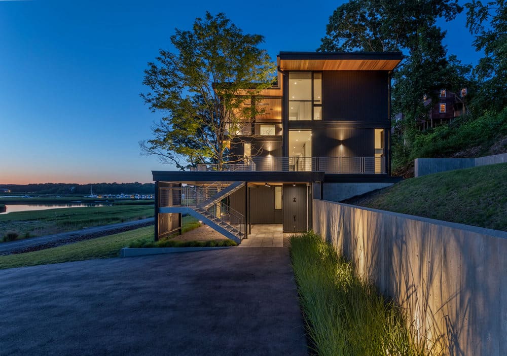 Annisquam River House by Flavin Architects