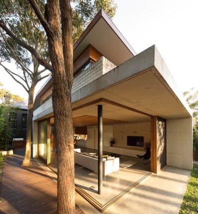Queens Park Residence by Studio Johnston