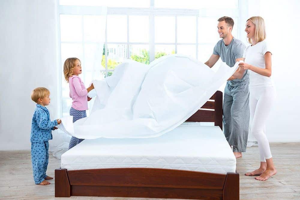 How to Clean Your Mattress Without Using a Vacuum