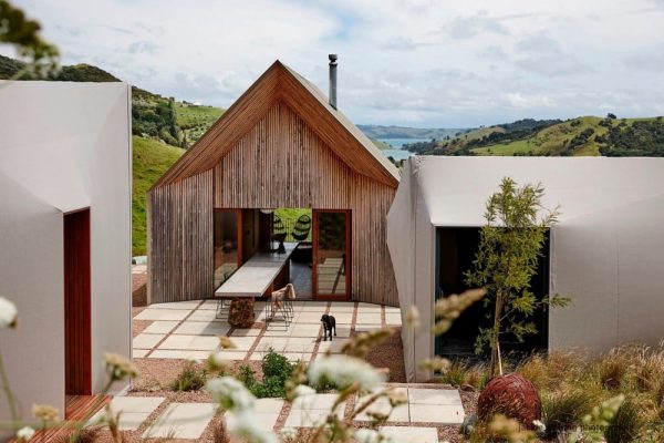 Awaawaroa Bay Off-Grid House by Cheshire Architects