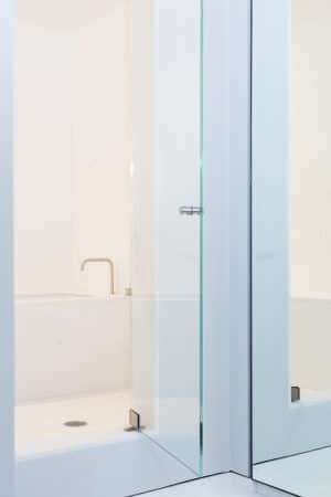 bathroom, Glickman Schlesinger