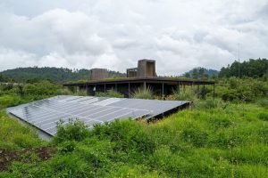 Net Zero House Equipped with a Green Roof and Sustainable Bathhouse