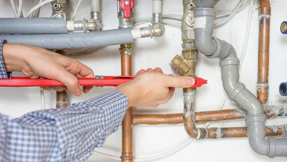 4 Reasons to Avoid DIY Plumbing