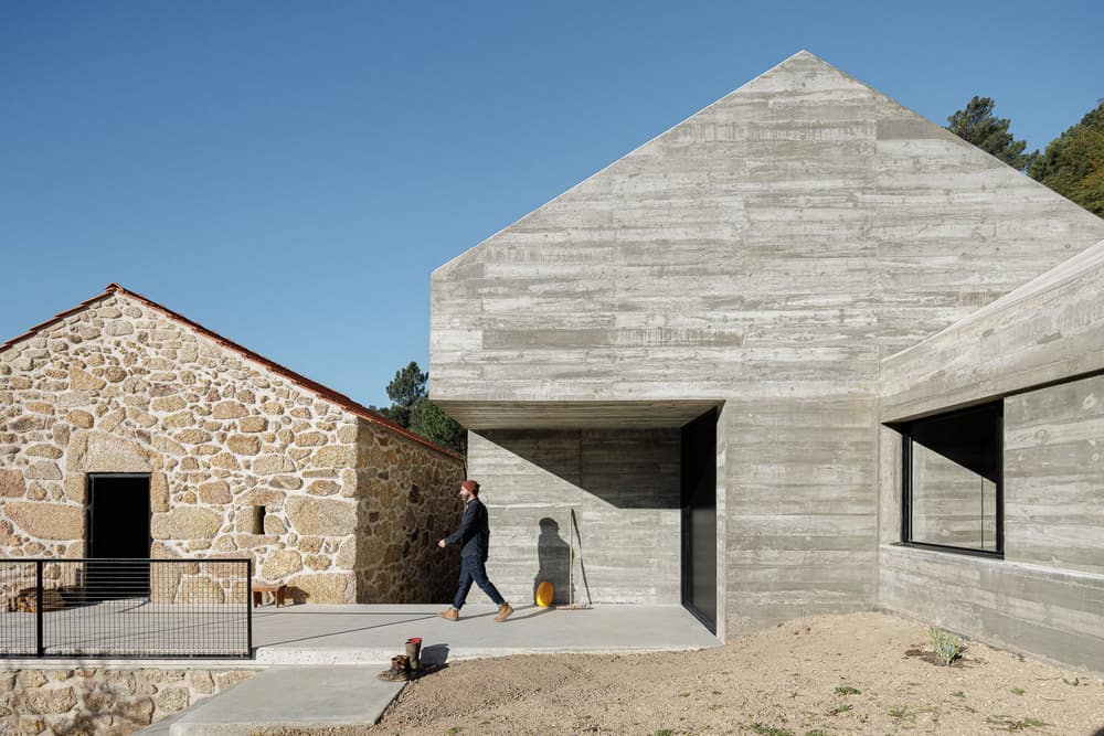 House NaMora by Filipe Pina + David Bilo