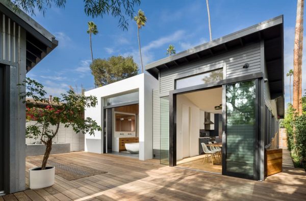 Venice Bungalow by Studio Benson and Shortridge Architects