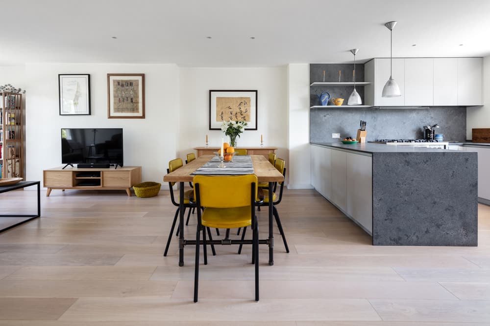 Clapham Common Southside Apartment by Granit Architecture + Interiors