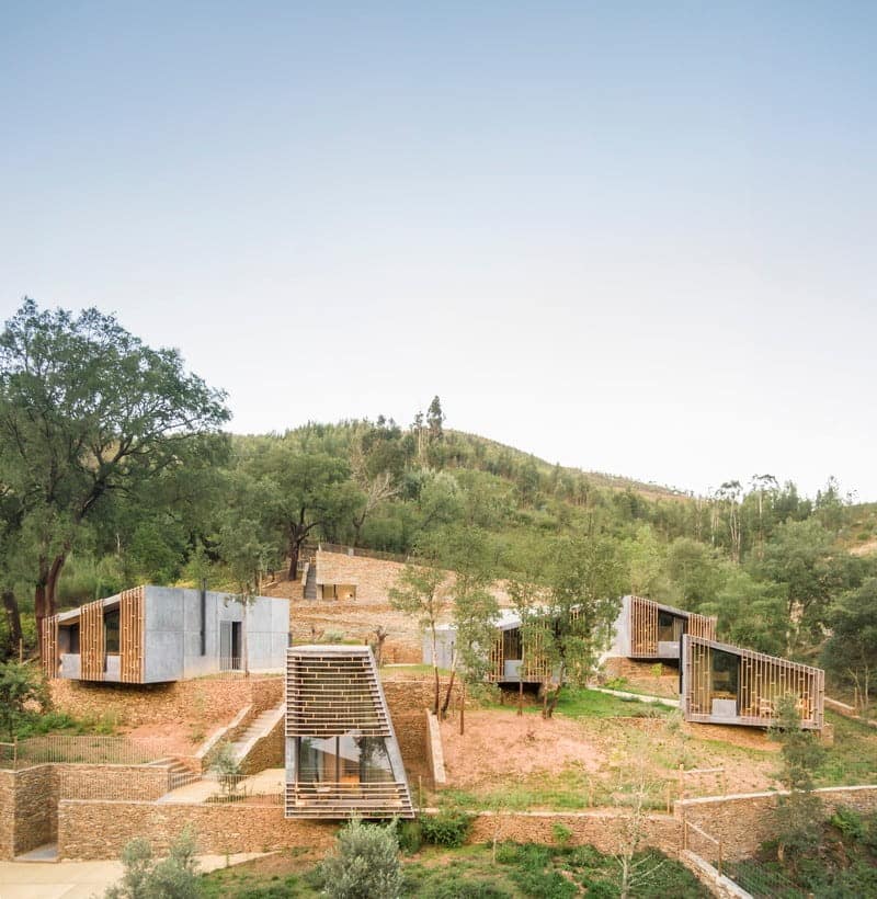 Paradinha Retreat Cabins / SUMMARY Arquitectos