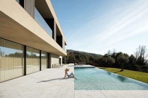 A Luxury House That Land Over the View of the City of Braga in Portugal